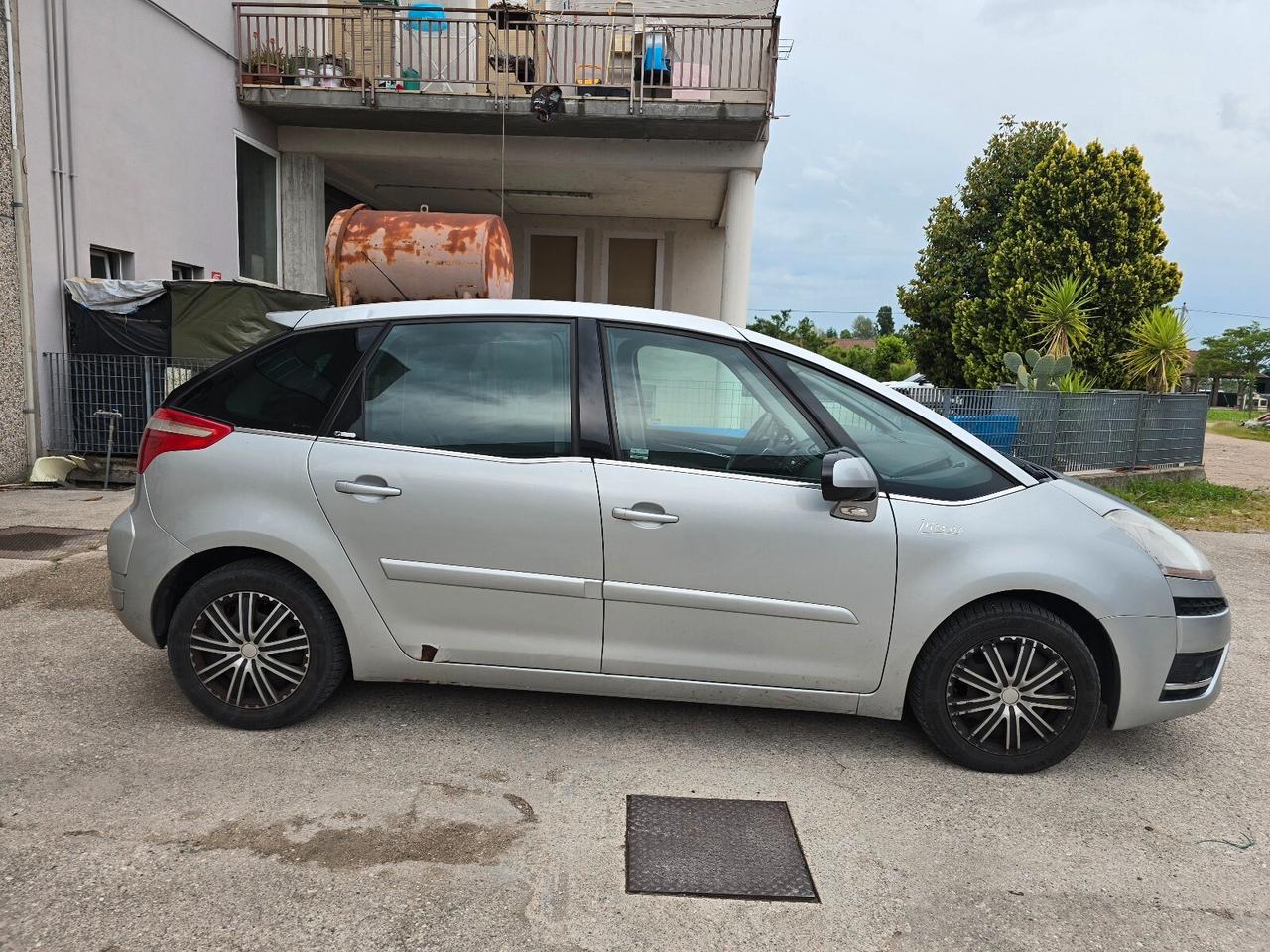 Citroen C4 Grand Picasso 2.0 HDi 138 FAP CMP6 Exclusive