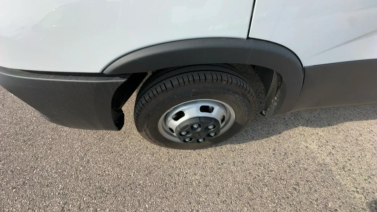 Iveco Daily DAILY35C14 2.3 136cv 3750 7P Ribaltabile