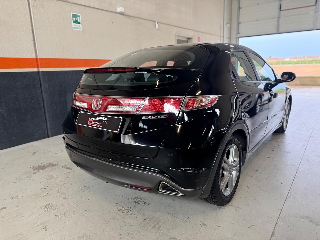 Honda Civic 011 1.4 i-VTEC 5p. Elegance NEOPATENTATI