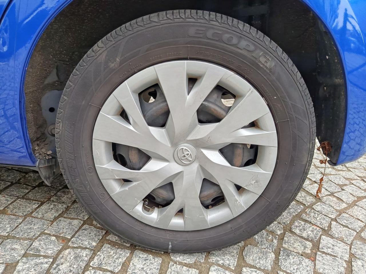 Toyota Yaris Active 1.0 VVT-i #7550