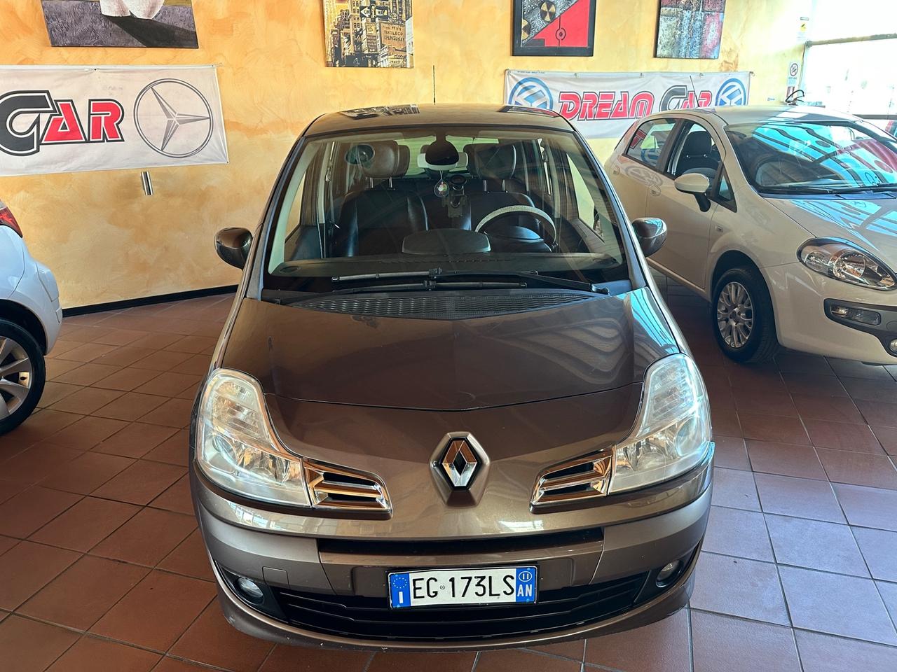 Renault Modus Grand 1.2 16V TCE Live