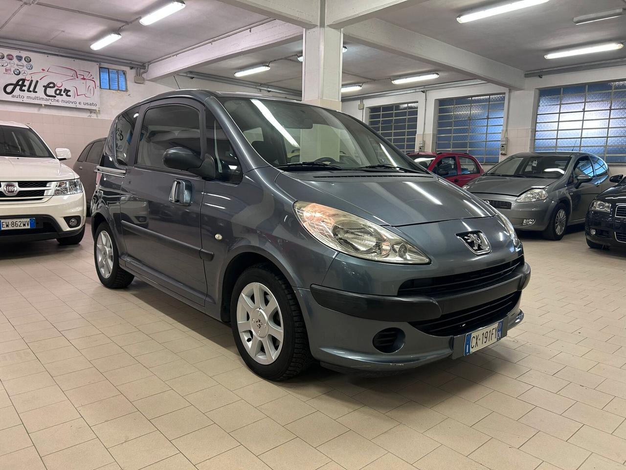 Peugeot 1007 1.4 HDi Happy
