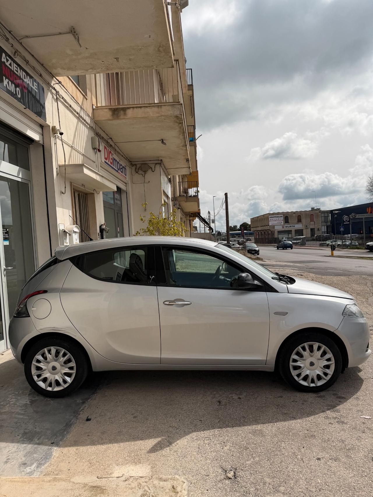 Lancia Ypsilon 1.3 Multyjet