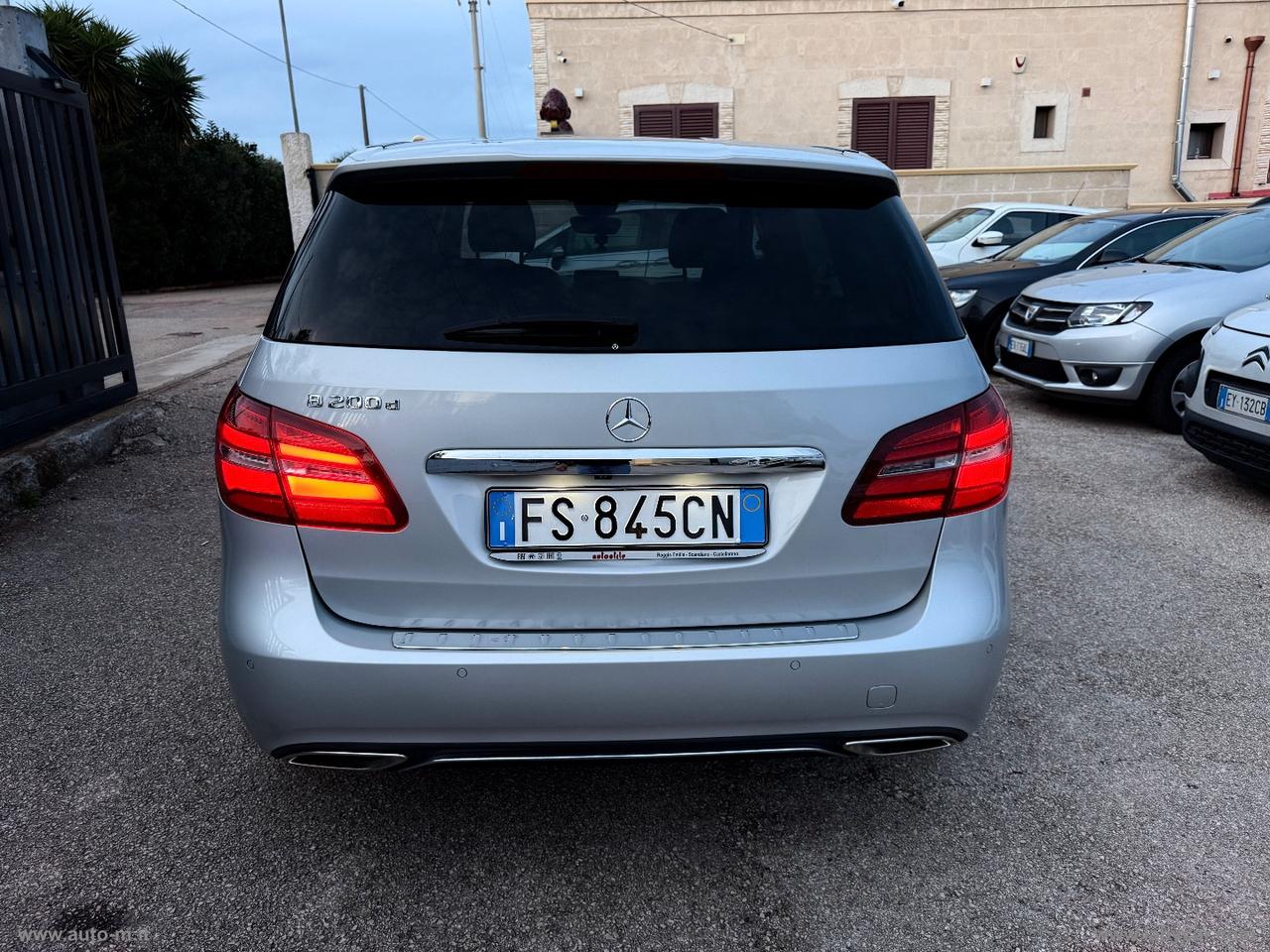 MERCEDES-BENZ B 200 d Automatic Sport