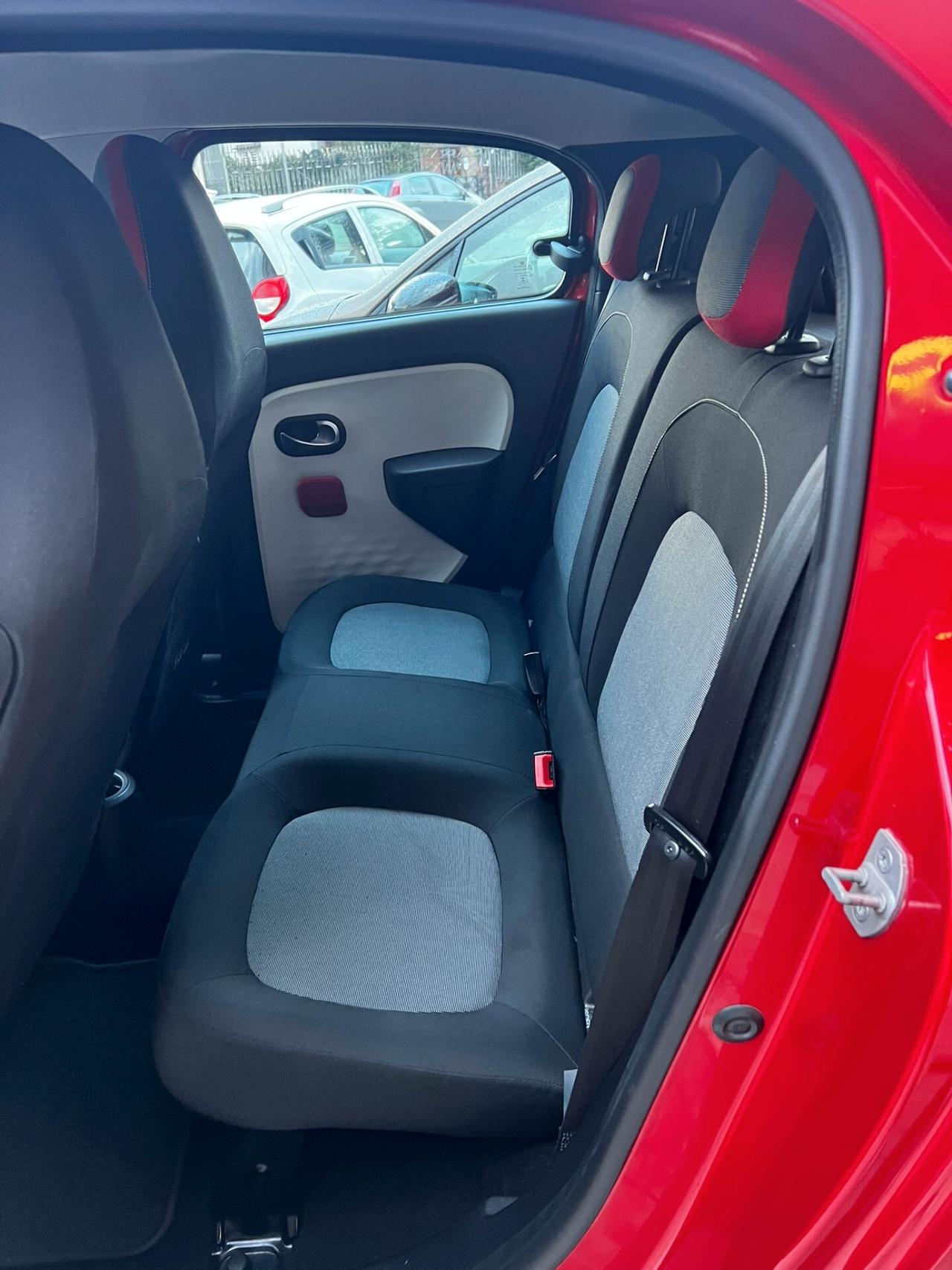 Renault Twingo SCe Lovely NEOPATENTATI