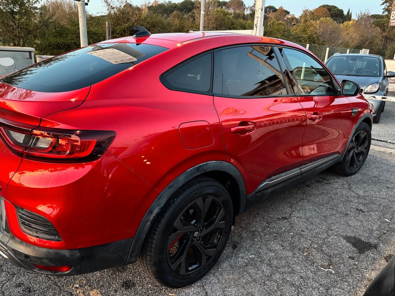 Renault Arkana Hybrid E-Tech 145 CV R.S. Line, STUPENDA, SEDILI ELETTRICI, TELECAMERA, CERCHIO 18!!!