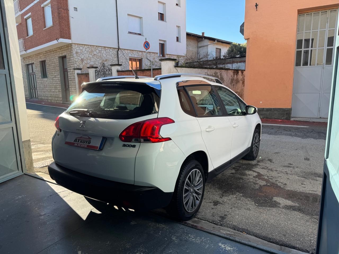 Peugeot 2008 PureTech 82 Allure