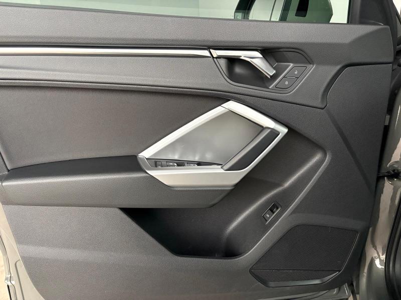 Audi Q3 35 1.5 tfsi Business Advanced s-tronic