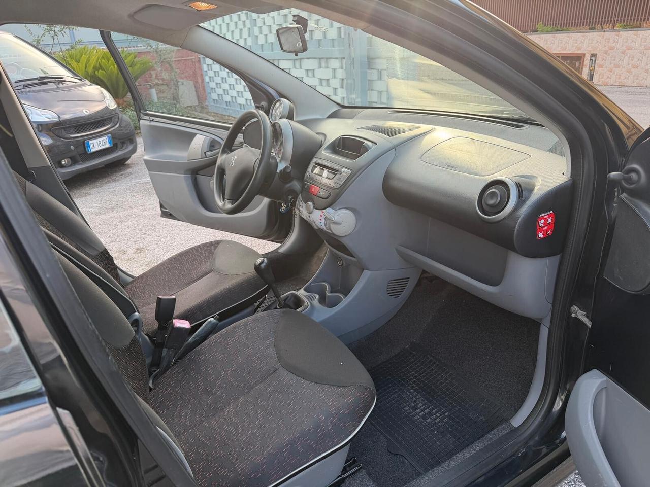 Peugeot 107 1.0 68CV 5p. Sweet Years