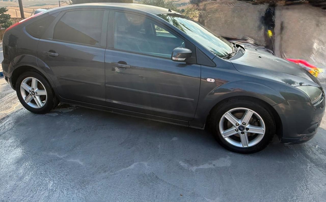 Ford Focus 1.6 TDCi (110CV) 3p. Tit. DPF