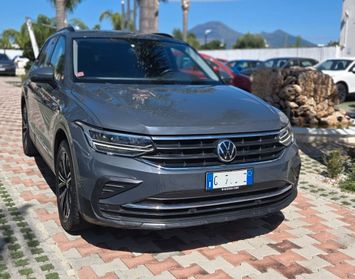 Volkswagen Tiguan 2.0 TDI 150CV Life dsg Uff Italy Lega Led USB