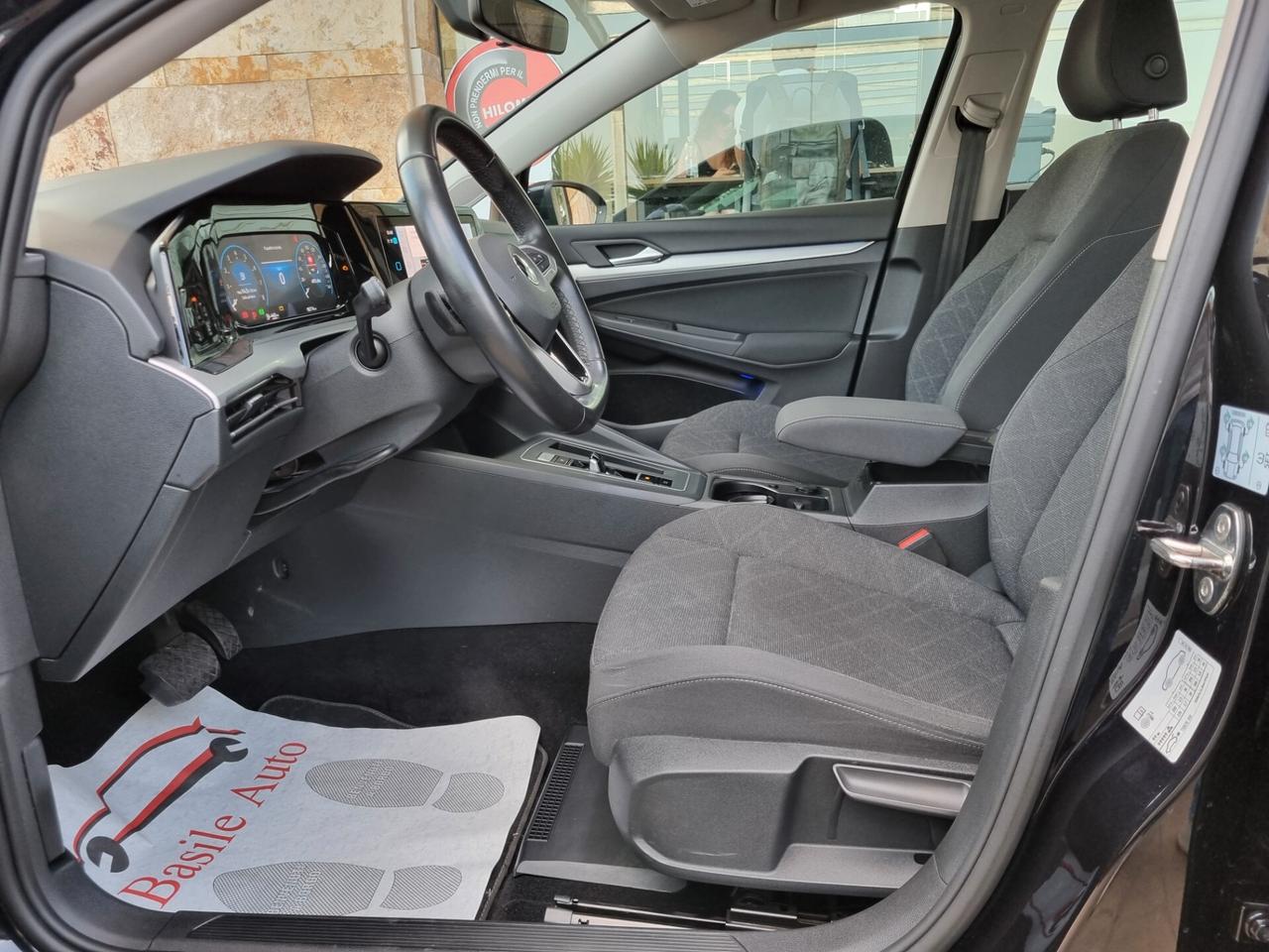 Volkswagen Golf VIII 2020 1.0 etsi evo Life 110cv dsg
