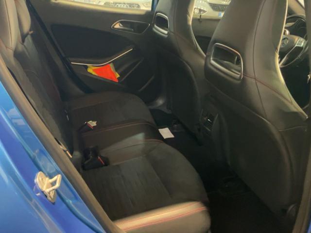 MERCEDES-BENZ GLA 220 CDI Automatic Premium