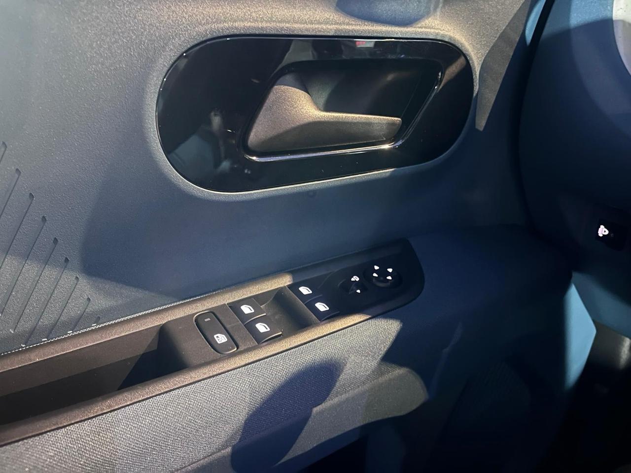 Fiat Grande Panda 1.2 Hybrid 110 CV S&S La Prima