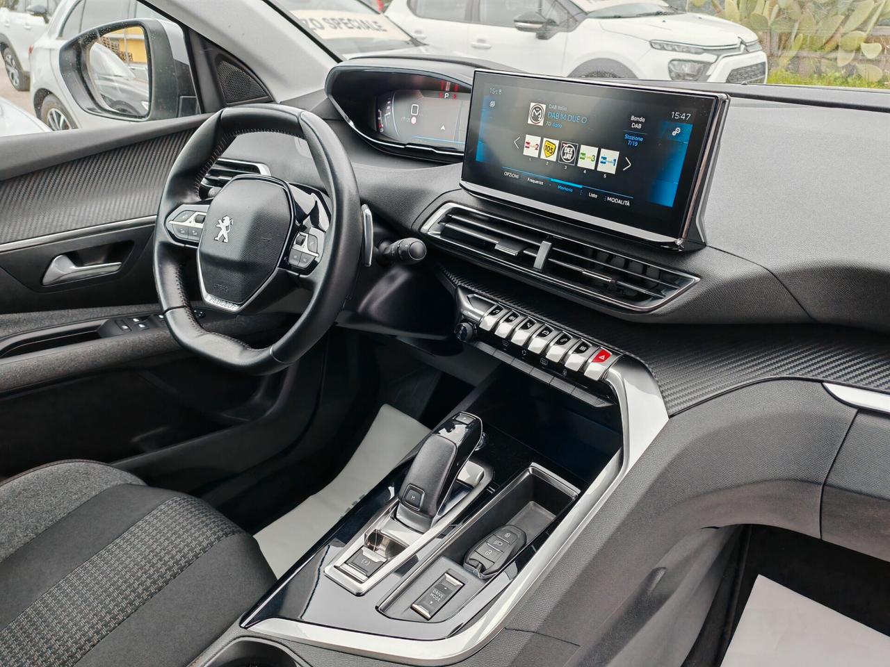 Peugeot 3008 1.5BlueHDi navig led cruise 2021