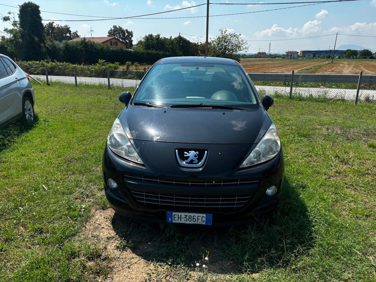Peugeot 207 1.4 HDi 70CV 5p. Energie IDONEA PER NEOPATENTATI PERMUTABILE