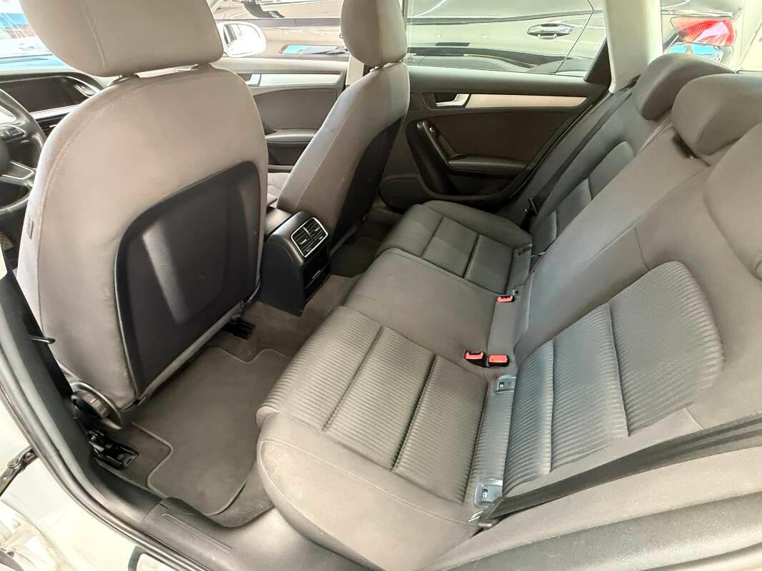 Audi A4 AUDI A4 STATION 2.0 tdi Ambiente 120cv