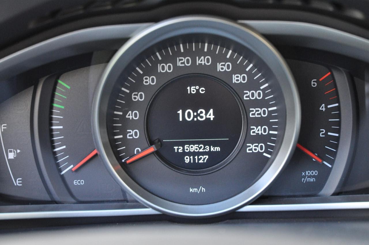 Volvo V40 2.0 D2 Kinetic my18