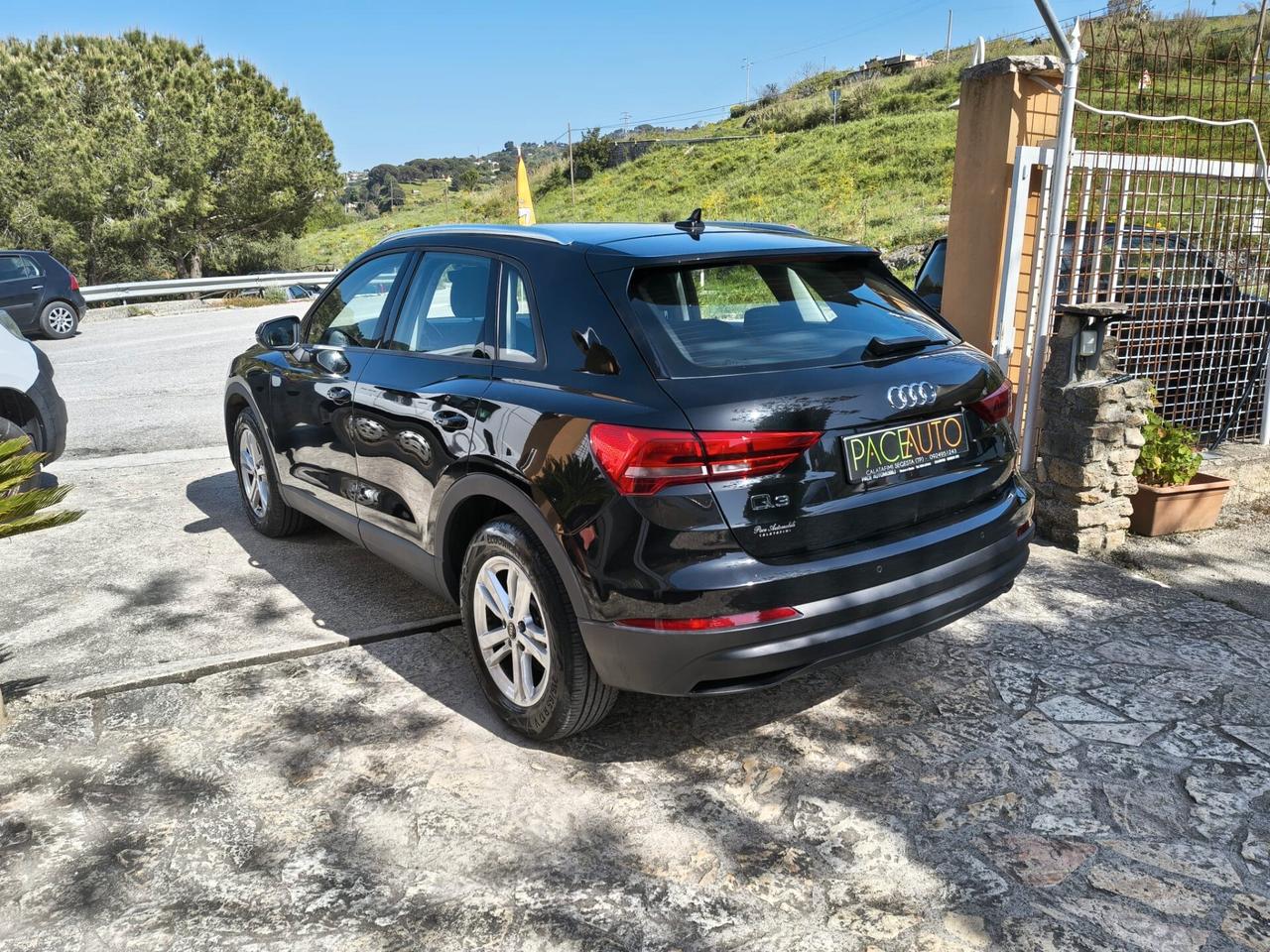 Audi Q3 35 TDI S tronic Business