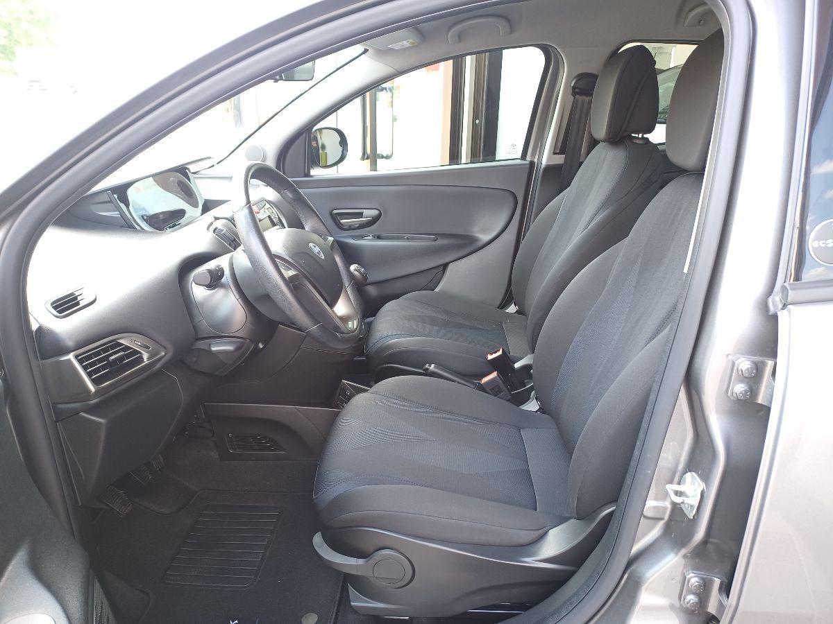 LANCIA - Ypsilon - 1.0 FireFly 5p. S&S Hybrid Gold
