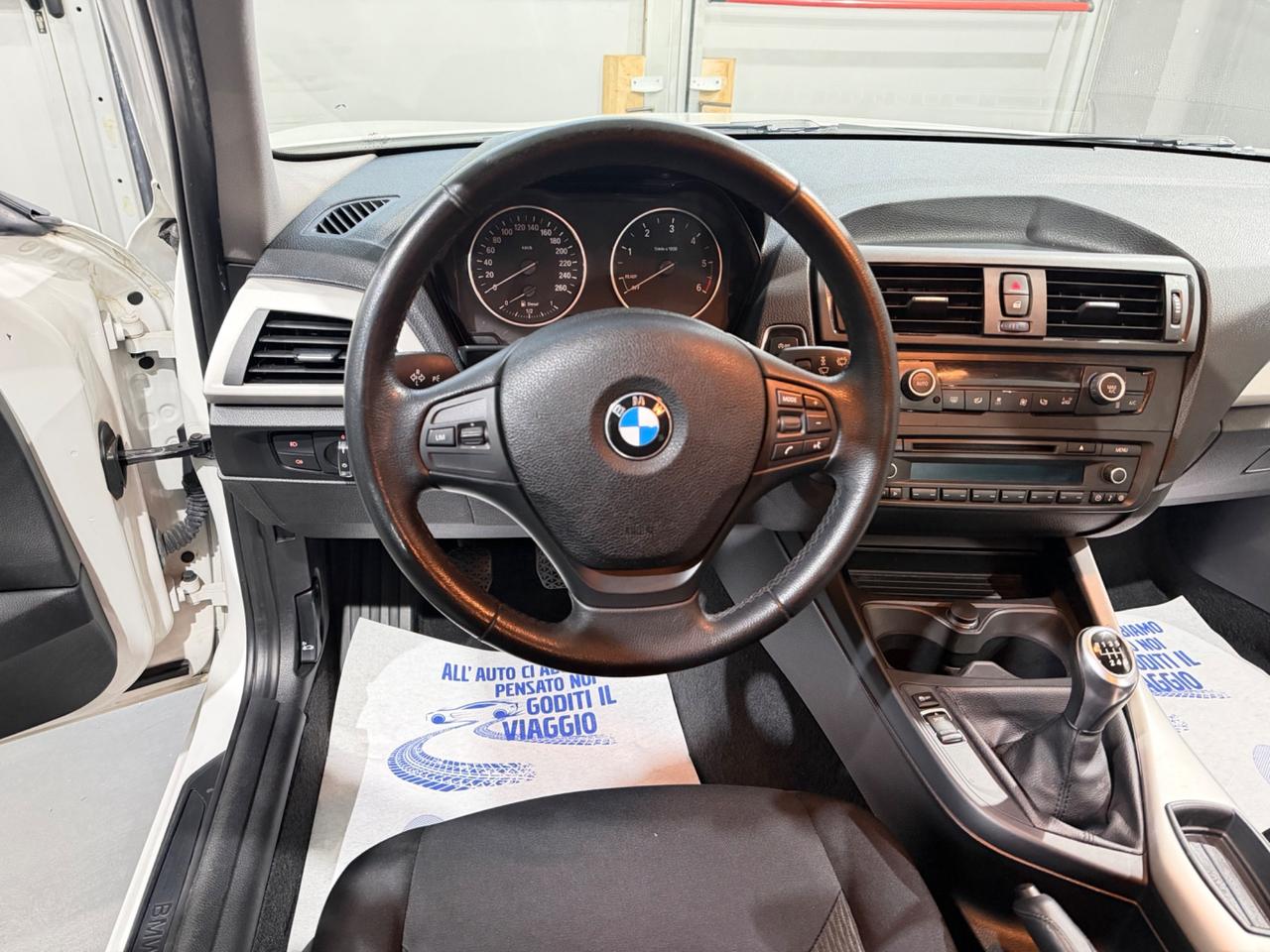 Bmw 116 116d 5p. Urban