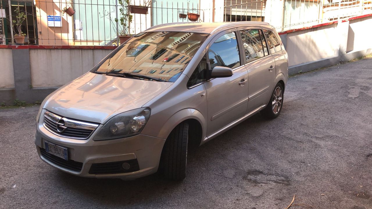 Opel Zafira 1.9 CDTI 120CV Enjoy