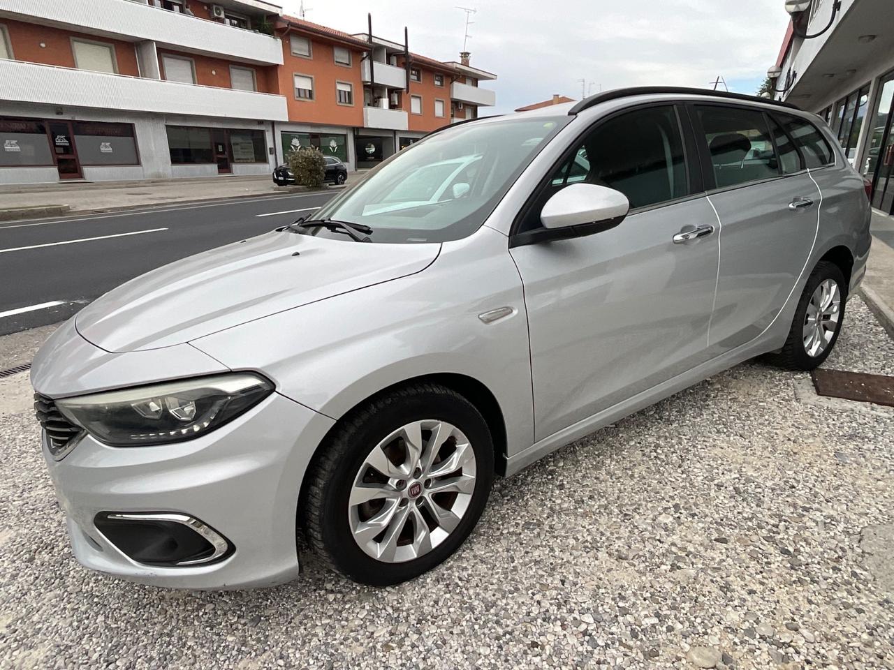 Fiat Tipo 1.6 Mjt S&S SW Lounge