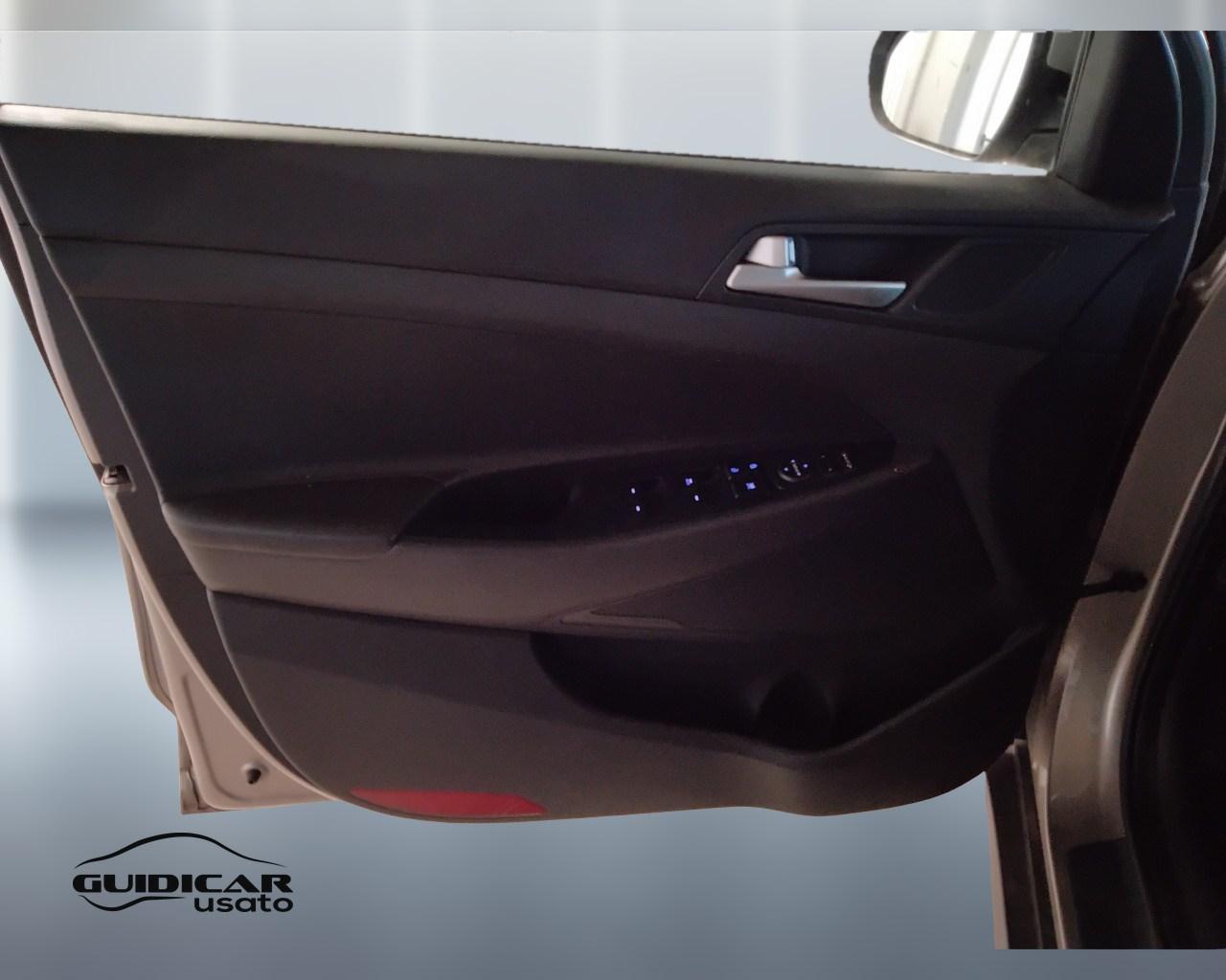 HYUNDAI Tucson II 2015 - Tucson 1.7 crdi Xpossible 2wd 115cv