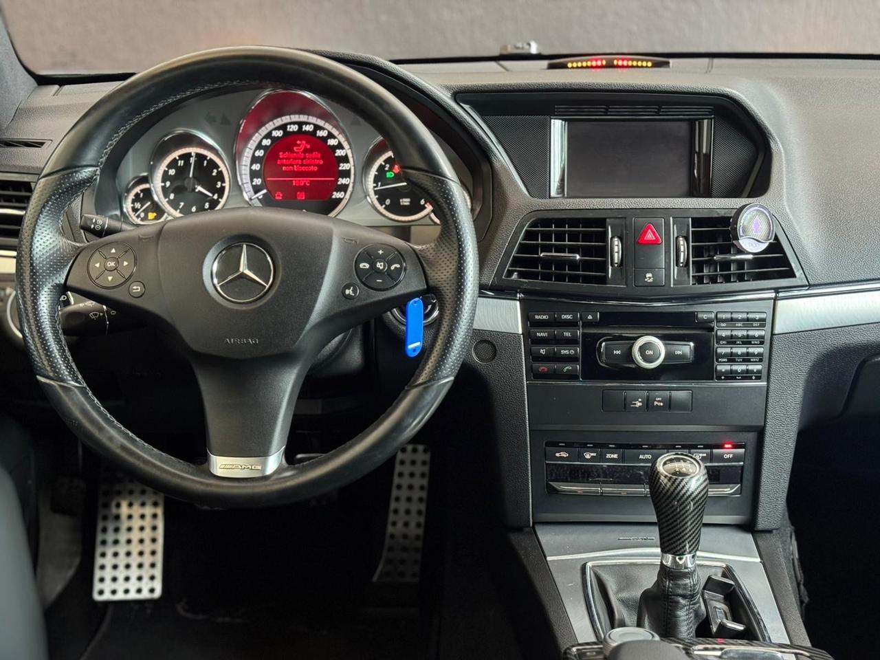 Mercedes-benz E 250 CDI Coupé BlueEFFICIENCY Avantgarde