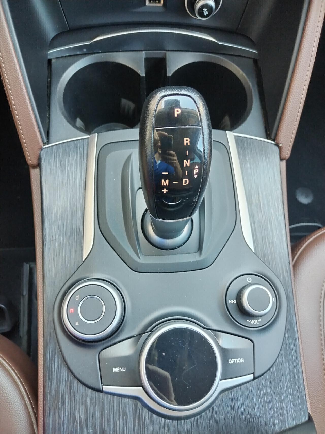 Alfa Romeo Stelvio 2.2 Turbodiesel 190 CV AT8 Q4 Executive