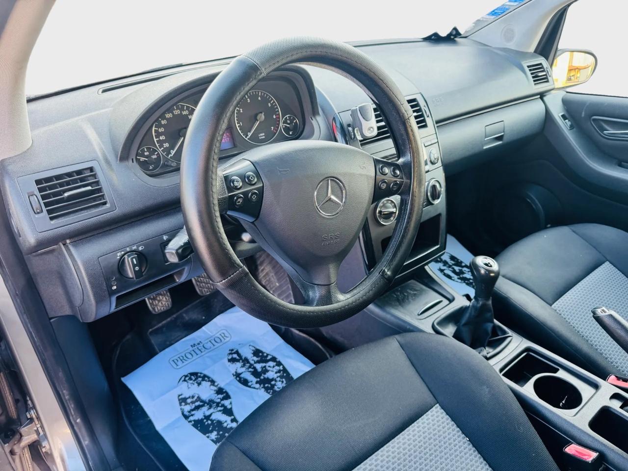 Mercedes classe A 150 benzina 2007 130.000km neo