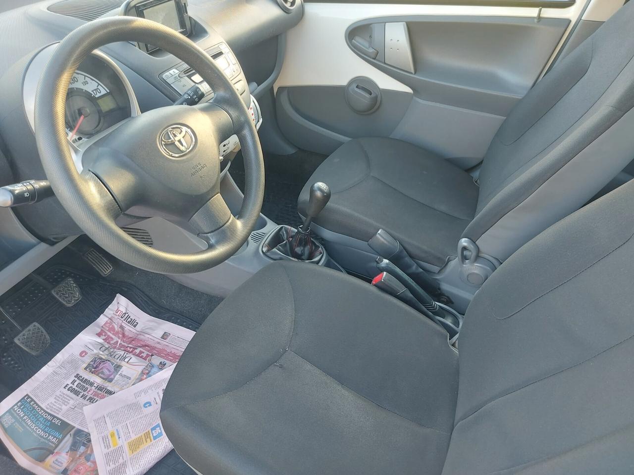 Toyota Aygo 1.0 12V VVT-i 3 porte Now Connect