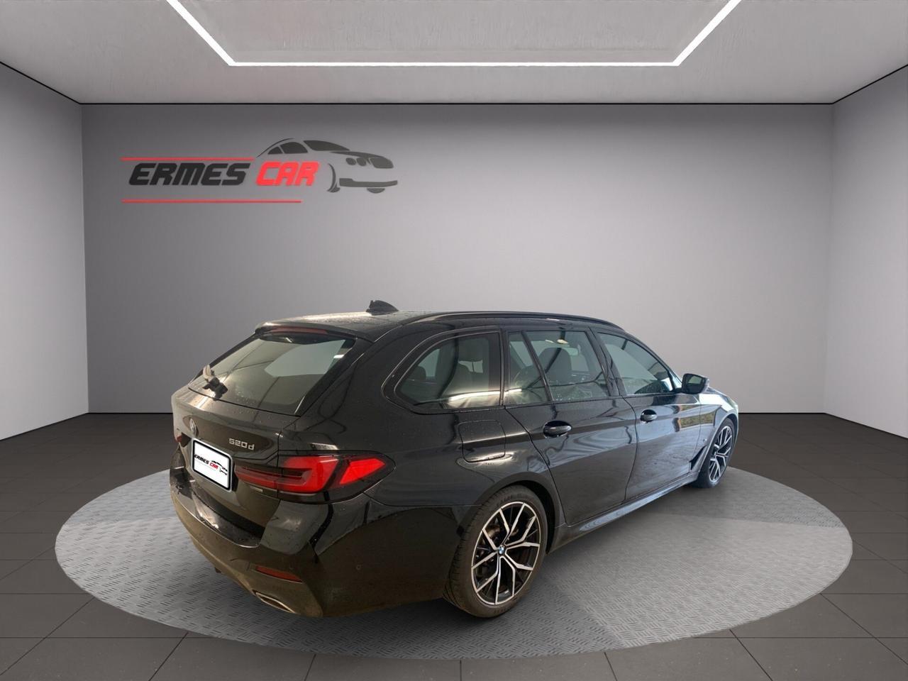 BMW 520d Touring M SPORT-PANO-PELLE-19"-ACC