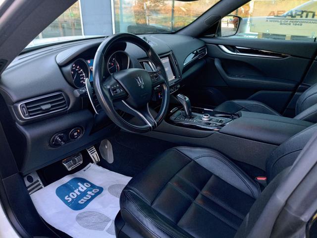 MASERATI Levante V6 Diesel 250 CV AWD Gransport