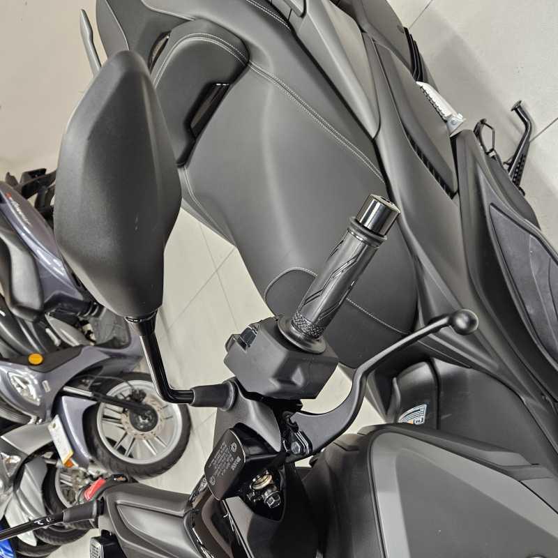 Yamaha X-Max 300 - 2026