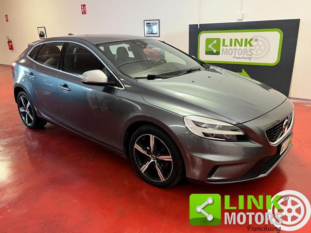 VOLVO V40 D2 R-design Momentum