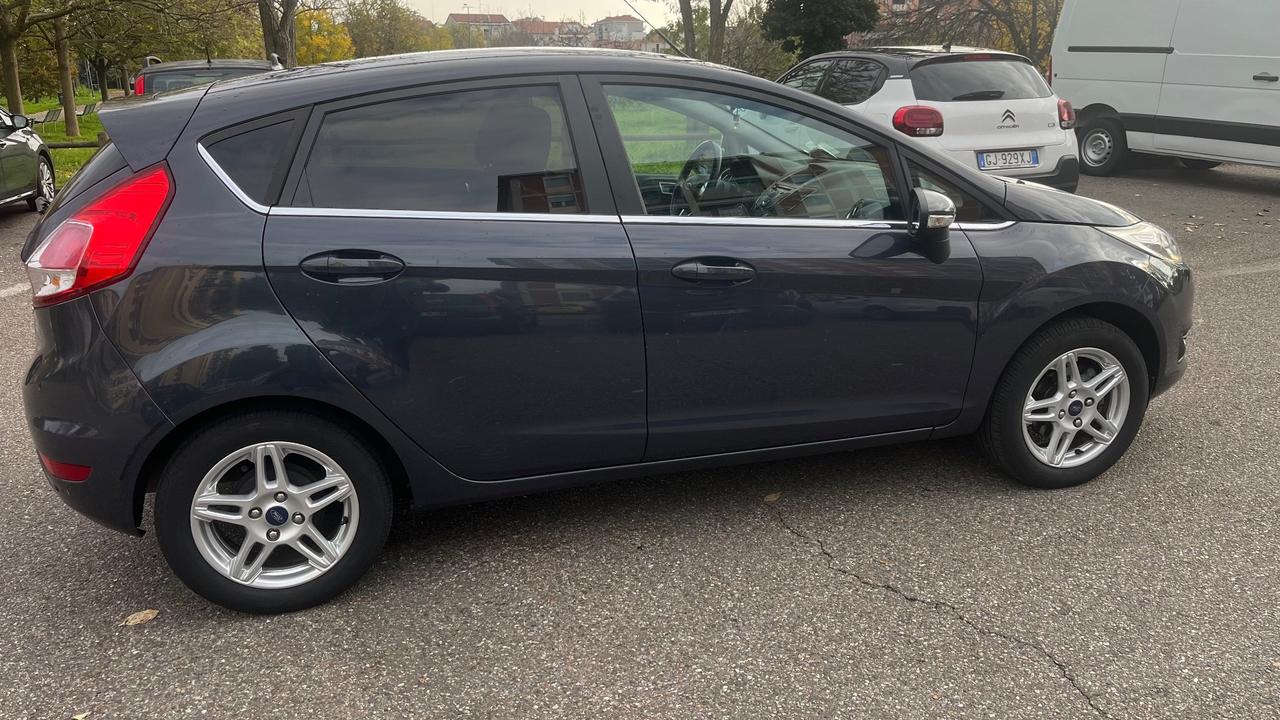 Ford Fiesta 1.2 60CV 5 porte Titanium