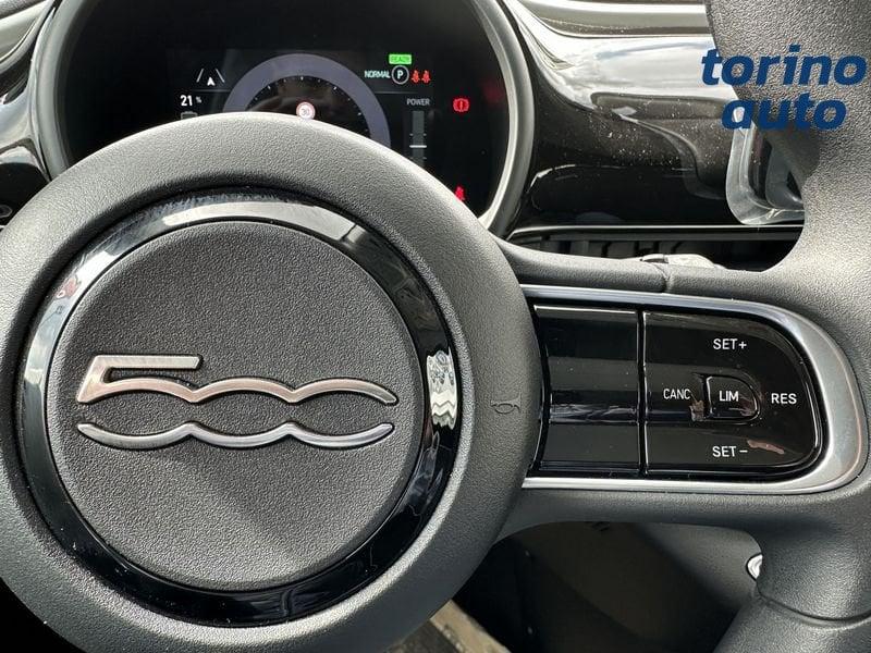 FIAT 500 Action Berlina