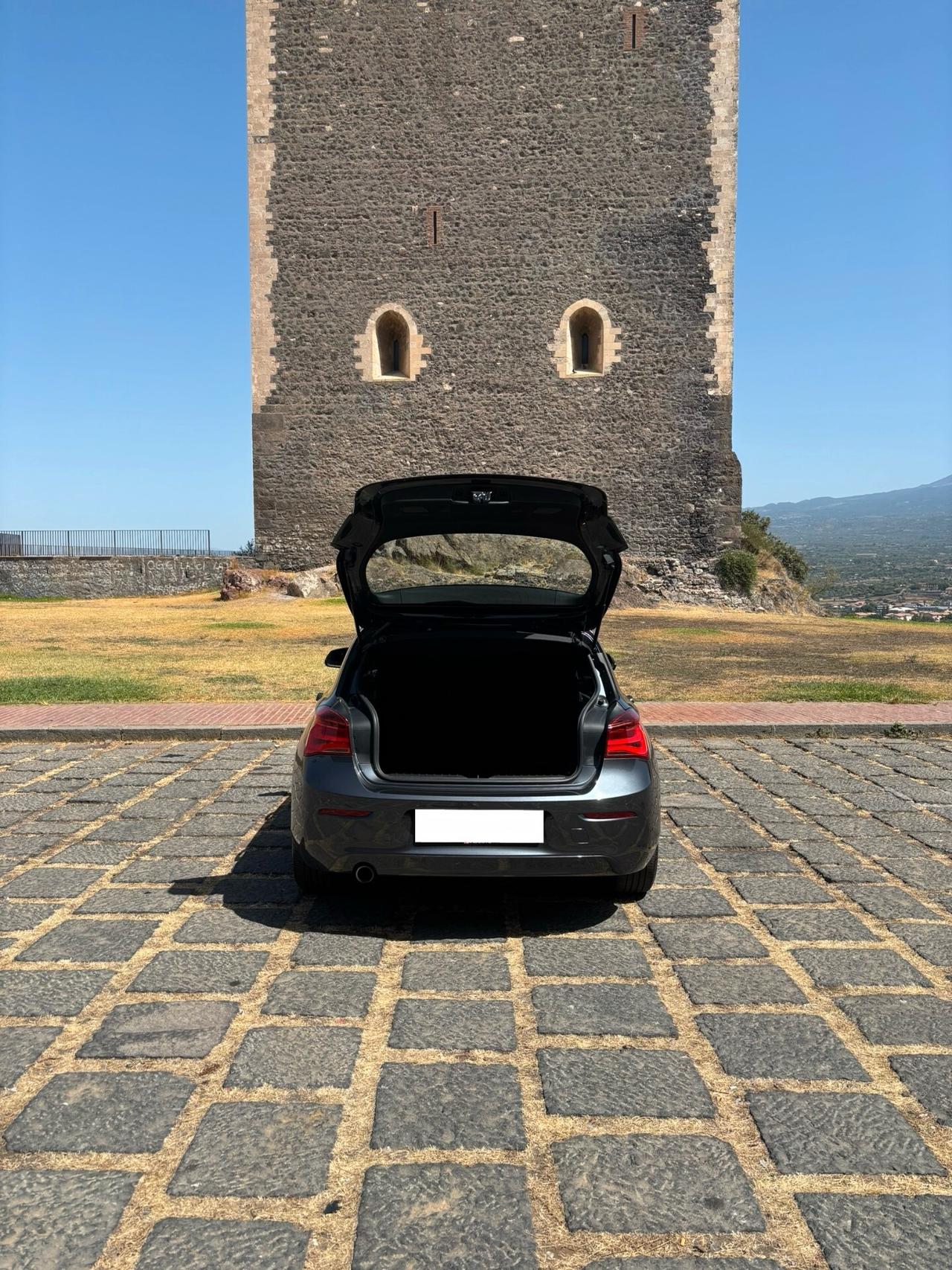 BMW 1er 118d xDrive Advantage