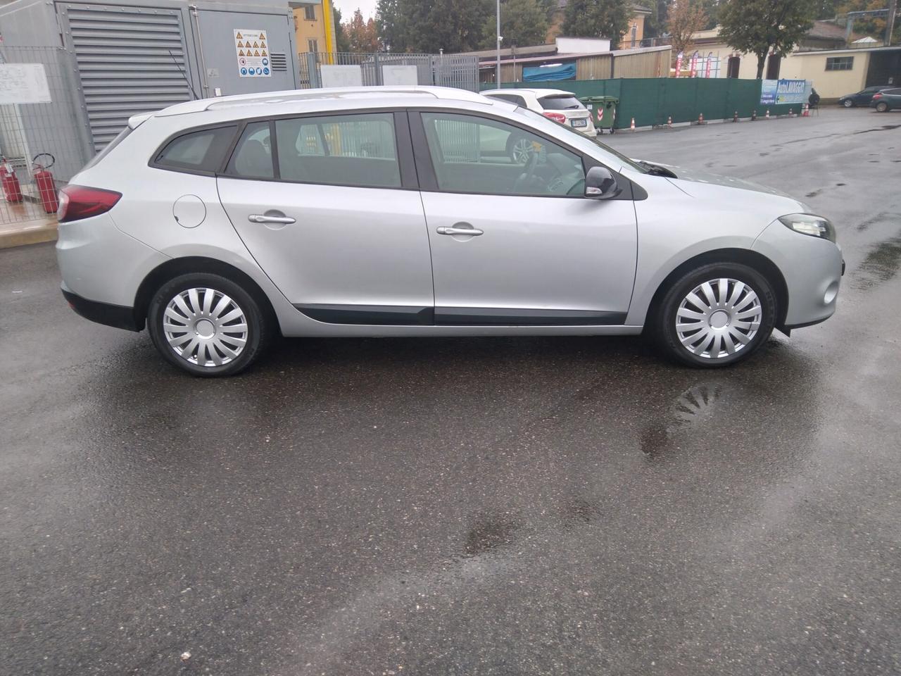 Renault Mégane 1.5 dCi 90CV SporTour Wave x neopatentati