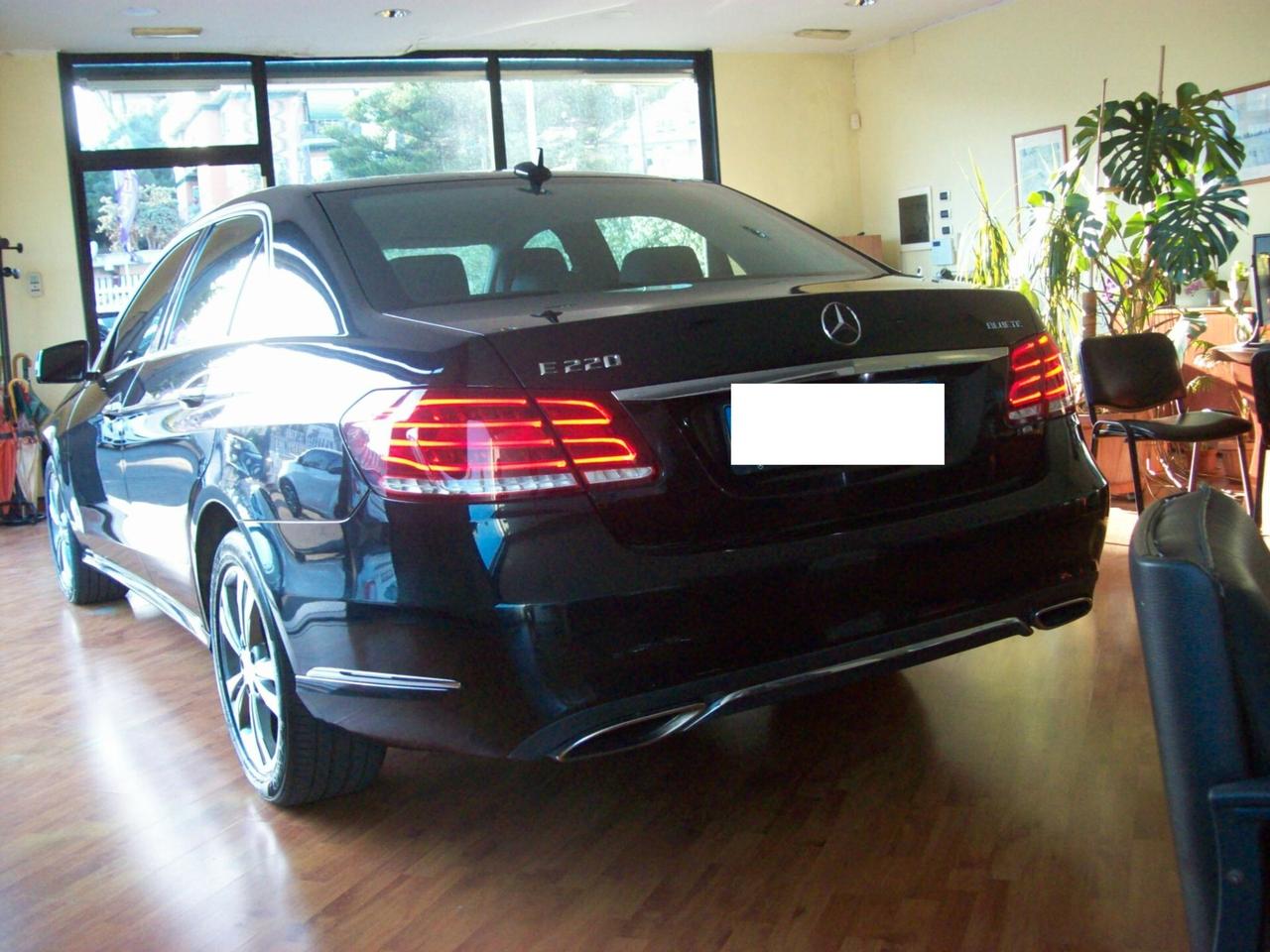 Mercedes-benz E 220 BlueTEC 4Matic Automatic Premium