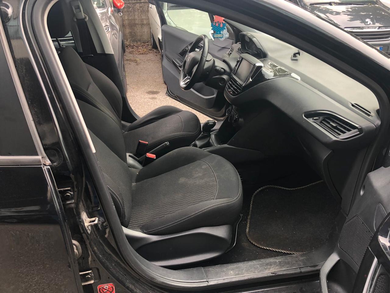 Peugeot 208 PureTech 82 5 porte Active