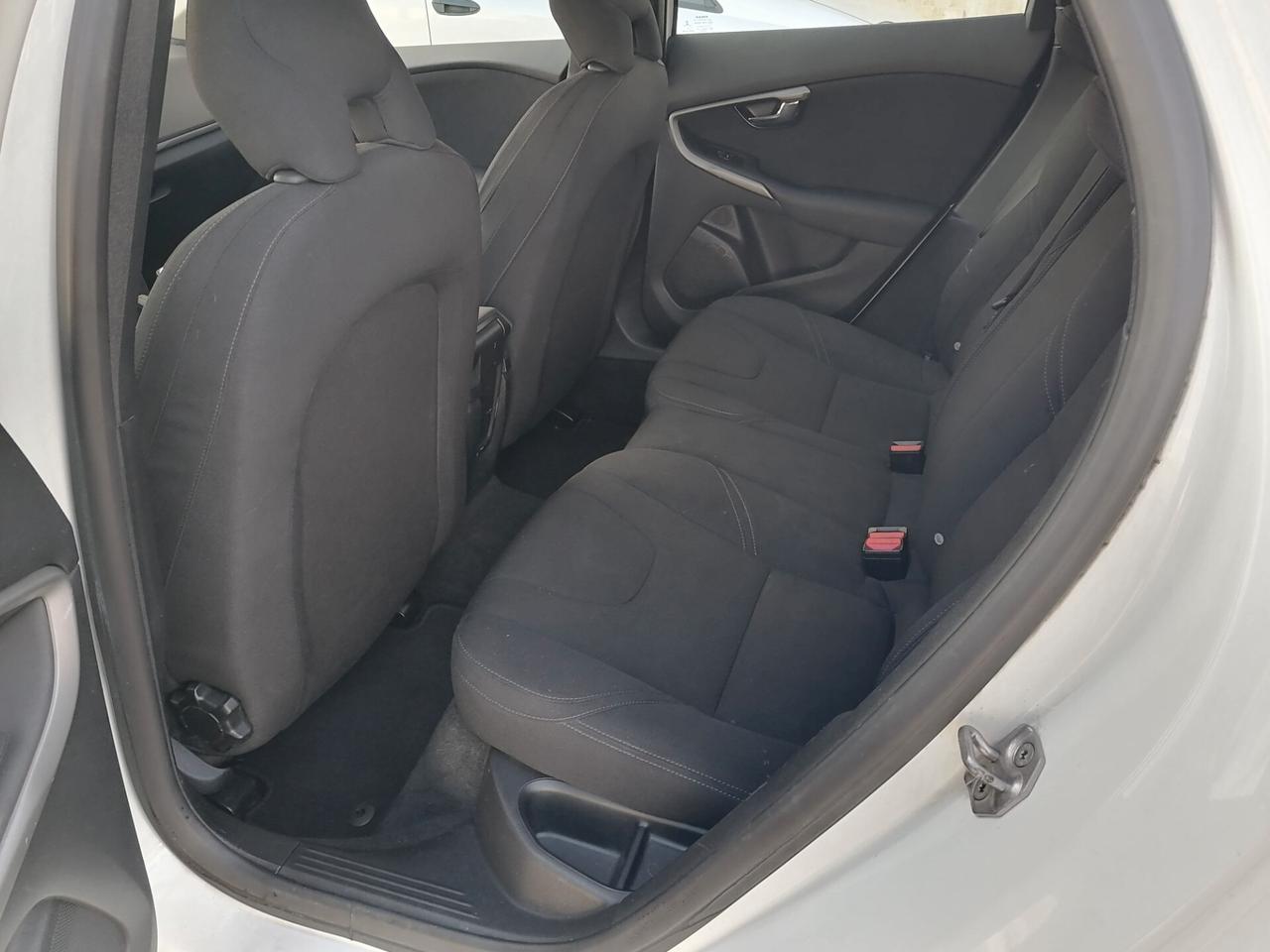 Volvo V40 D2 1.6 Momentum 115cv 2015