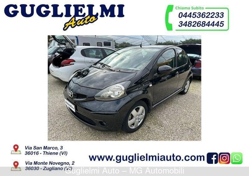 Toyota Aygo Aygo 1.0 12V VVT-i 5 porte Sol OK Neopatentati