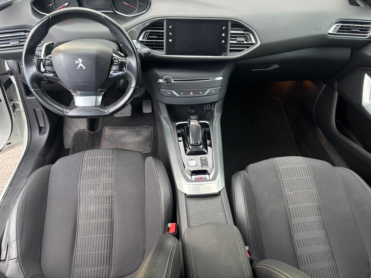 Peugeot 308 BlueHDi 130 S&S Allure