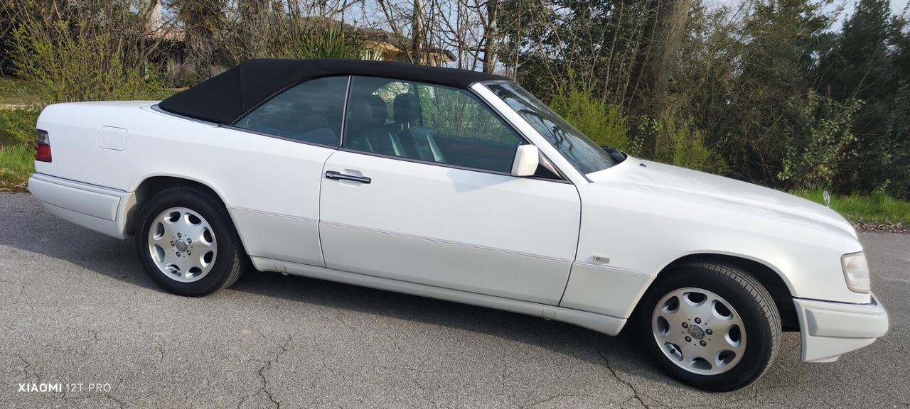 Mercedes-benz E 200 CABRIO (Mosca bianca)