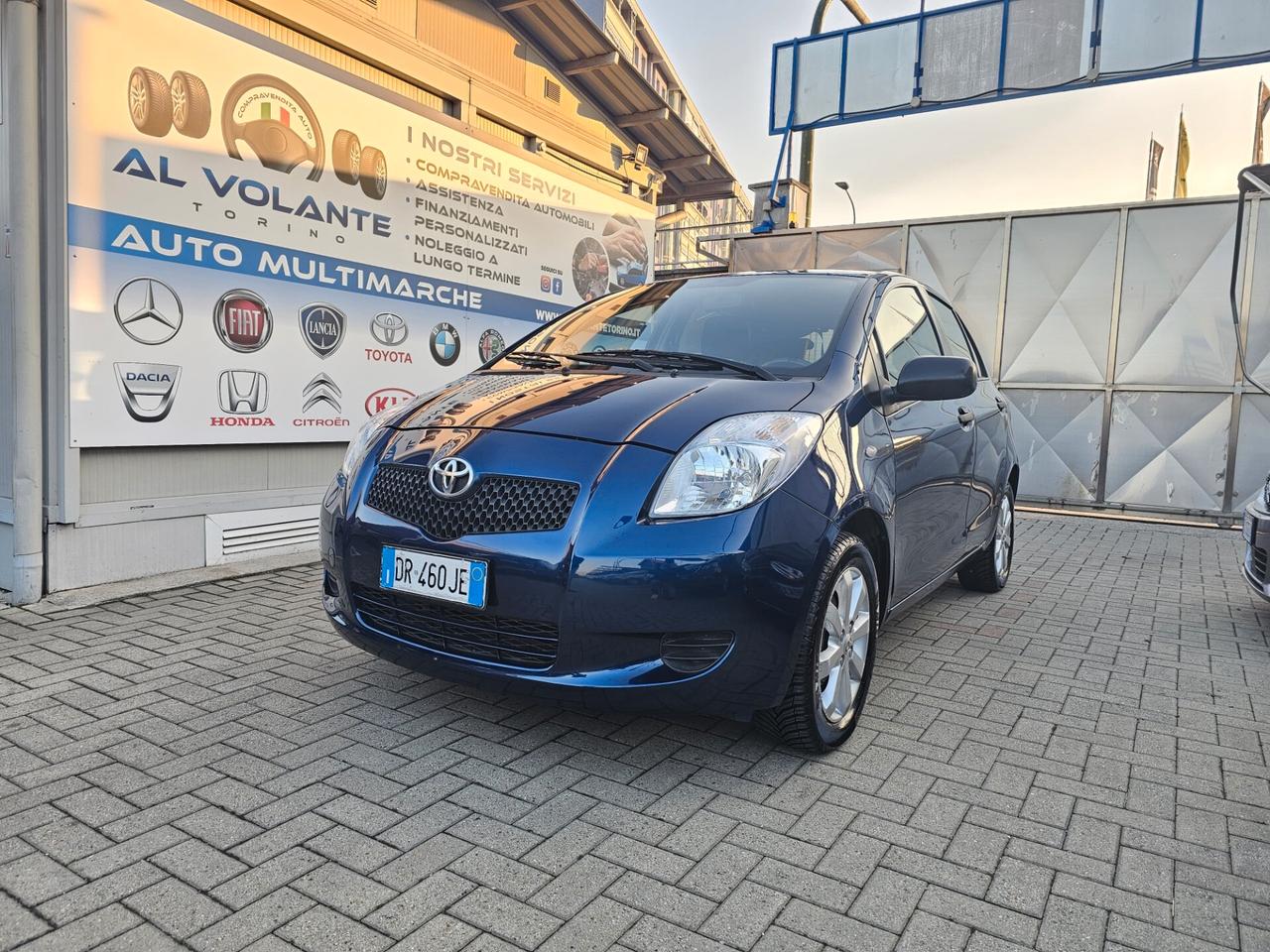 Toyota Yaris 1.0 5 porte