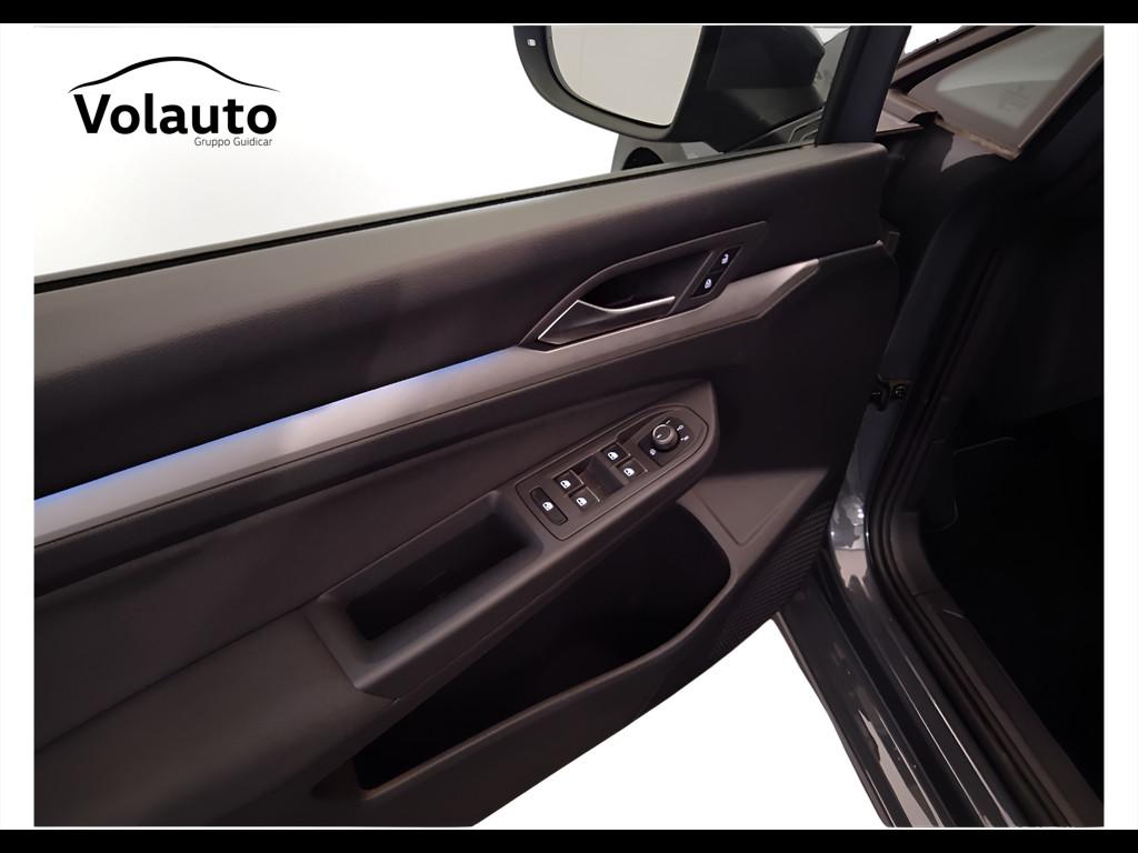 VOLKSWAGEN Golf VIII 2020 - Golf 2.0 tdi Life 115cv dsg