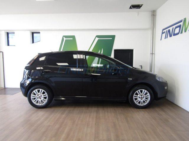 FIAT Grande Punto 1.4 5 porte 77 CVEasyPower GPL - NEOPATENTATI