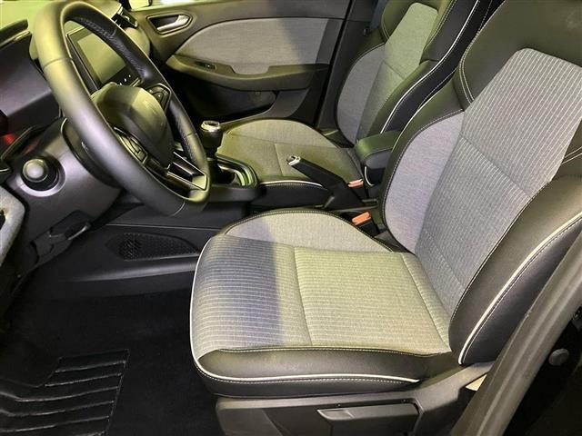 RENAULT Clio 1.0 TCe Techno